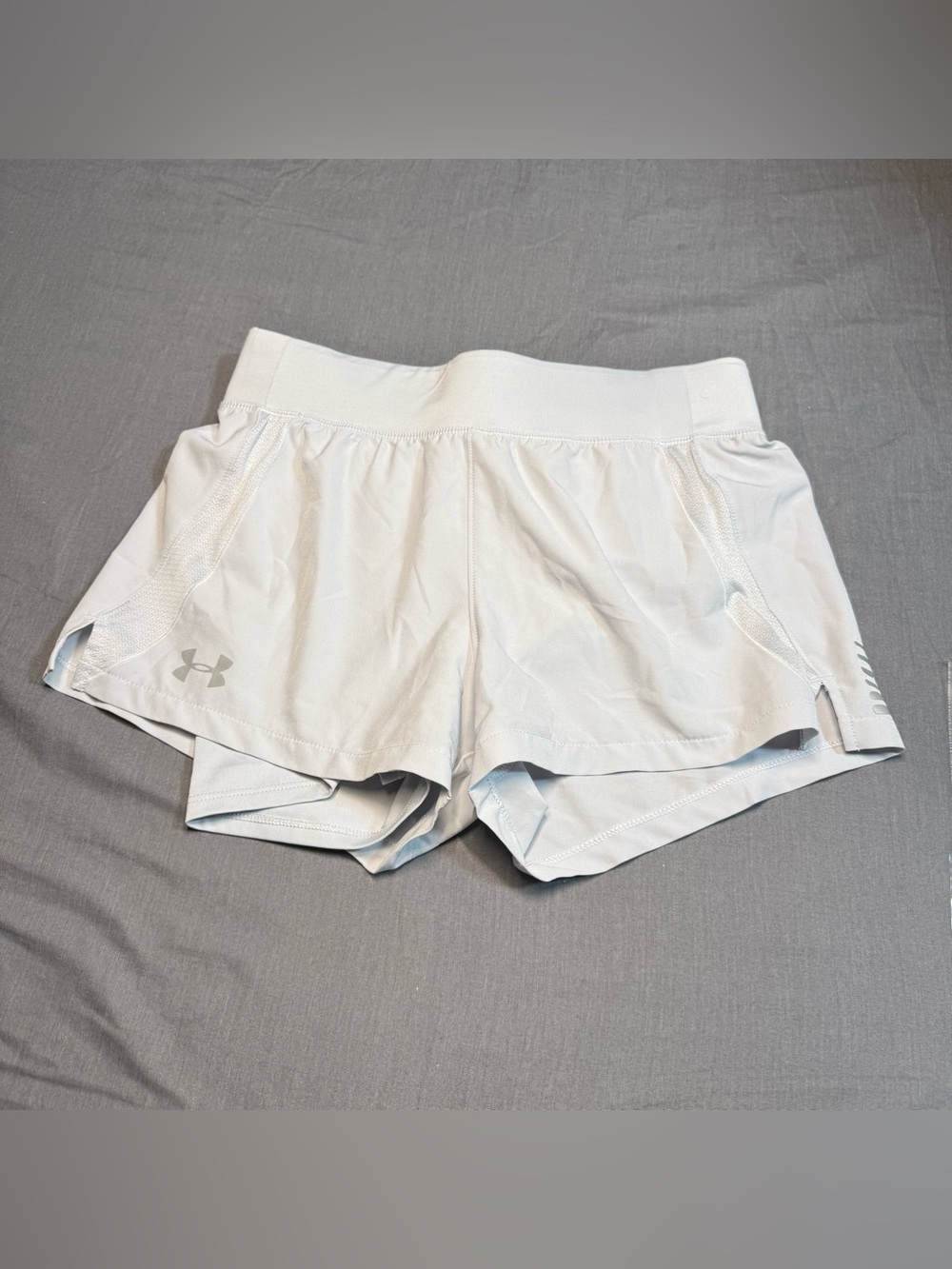 Under Armour Women’s Light Gray Athletic Running Shorts